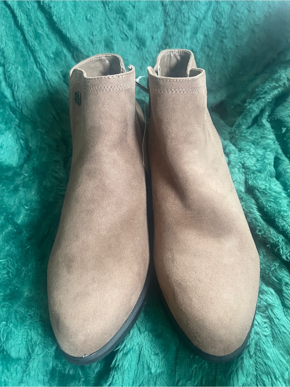 NWT Daisy Fuentes Brown Suede Ankle Booties with Side Zipper size 8 - Picture 5 of 8